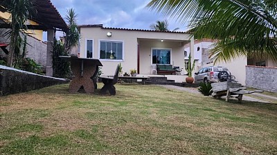 CASA NO MORRO DA CRUZ